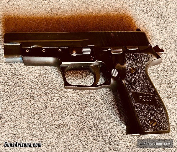 Sig P226