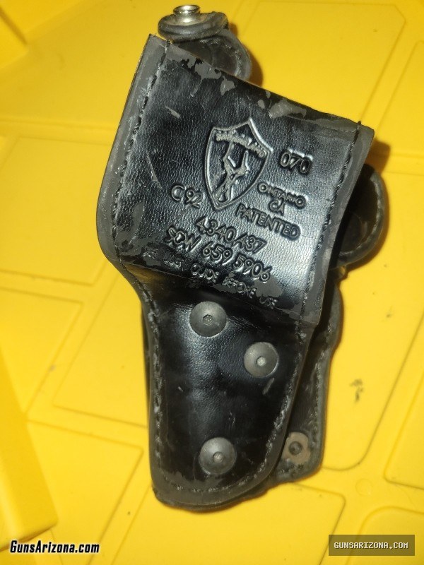 S&W 659 or 5906 right hand leather holster