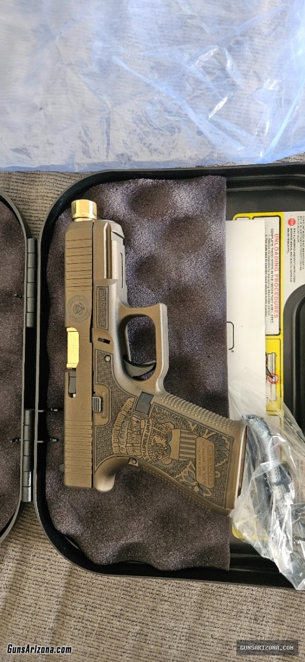 Rare glock 19 gen 5 (factory trump edition)