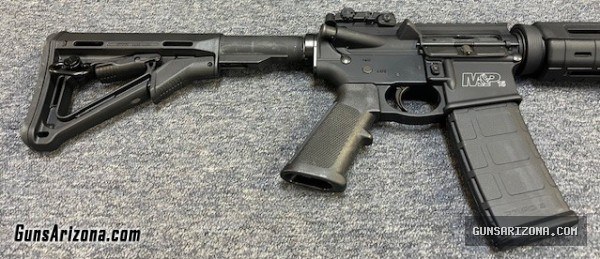 Smith & Wesson M&P-15 5.56Nato Semi-Auto Rifle