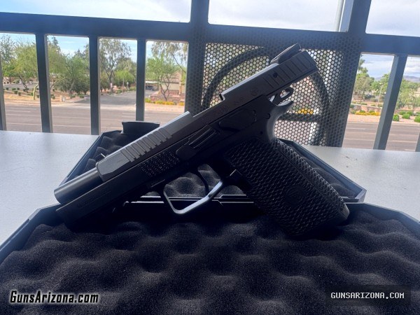 CZ P‑09 F Nocturne 9mm