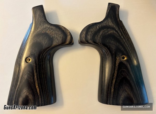 S&W New Altamont grips for N frame round butt