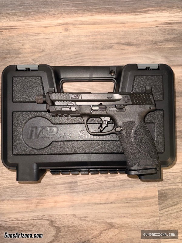 Smith & Wesson M&P9 2.0 Threaded Barrel