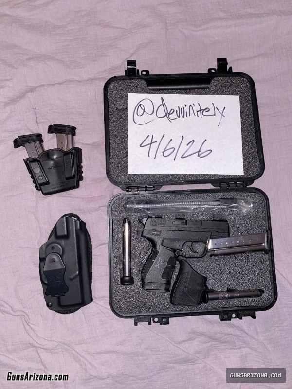 Springfield XDe 3.3” DA/SA Gear Up Package