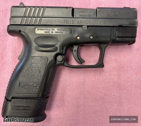 Springfield XD-9 Sub-Compact 9x19 Semi-Auto Pistol
