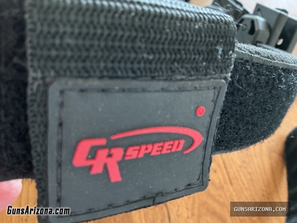 CR Speed Competition shooting belt with 1 holster and 5 Mag holsters