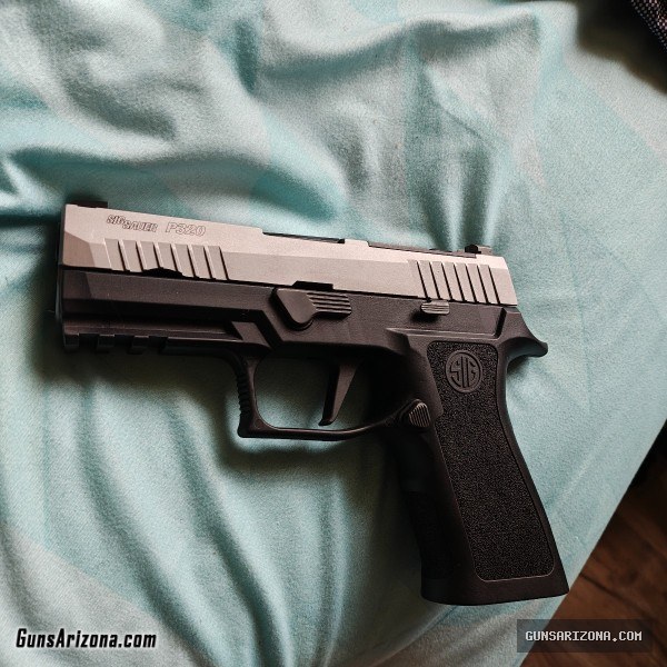 P320