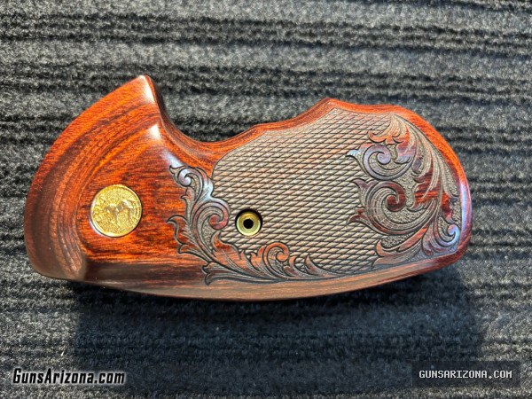 Colt Python grip new Altamont