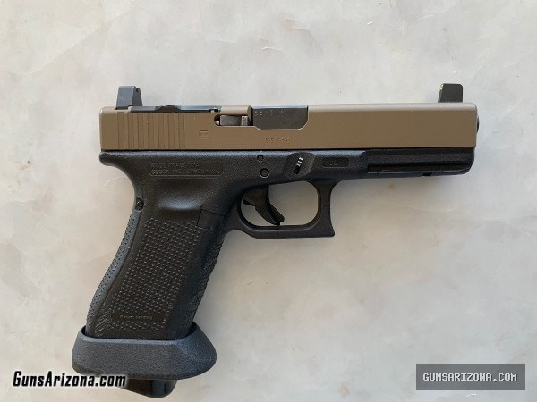 Glock 17 gen4 milled slide,ZEV magwell , Cerakote