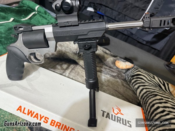 Taurus Raging Judge .460 Magnum Stainless /Black