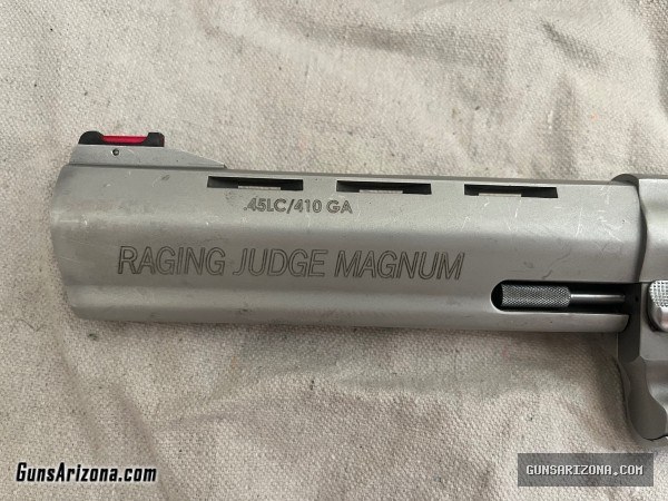Taurus Raging Judge Magnum  .45 Colt / .410