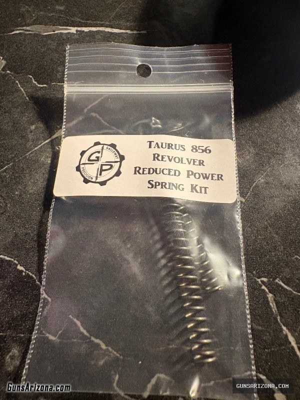Taurus Defender 856 38 Spl +P Matte black 3.00 in. Hogue Rubber With icon 2.0 Harry’s holster