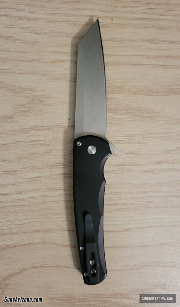 Protech Malibu (Blade HQ exclusive)
