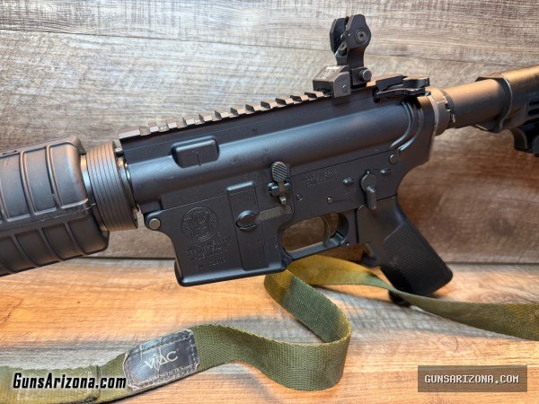Smith & Wesson M&P-15 carbine LE/Police trade-in, 5.56MM
