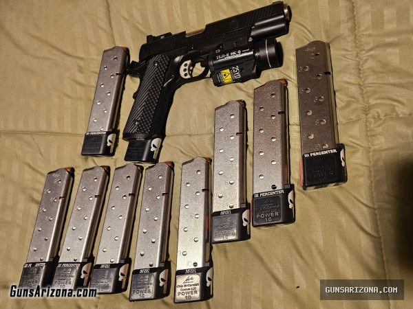 SA TRP OPERATOR .45 ACP WITH 10 10 RD MAGS & STREAMLIGHT LASER AND LIGHT COMBO