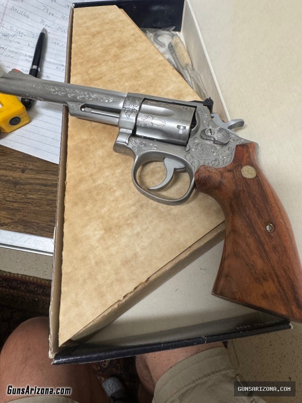 Smith & Wesson 357 model 66–1
