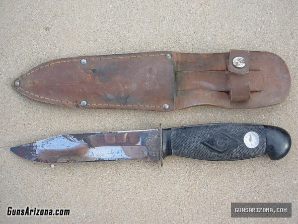 Vintage Colonial Fixed Blade Knife with Compass