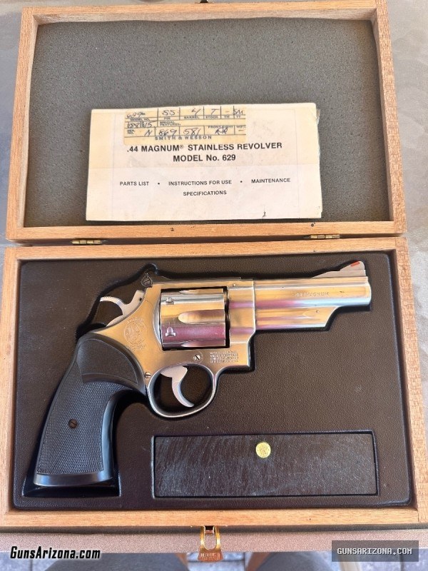 Smith and Wesson model 629 no dash