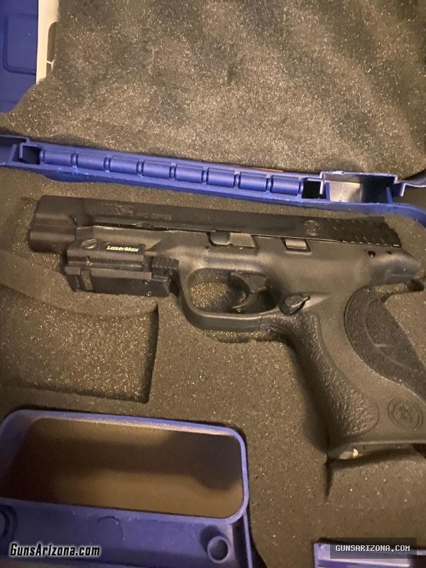 Smith @ Wesson 9mm full size pistal 2.0  MP 9 PRO