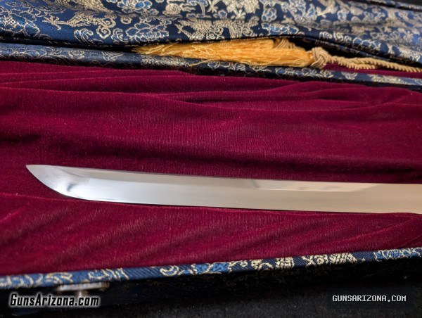 Musashi 1095 Carbon Steel Katana Clay Tempered.