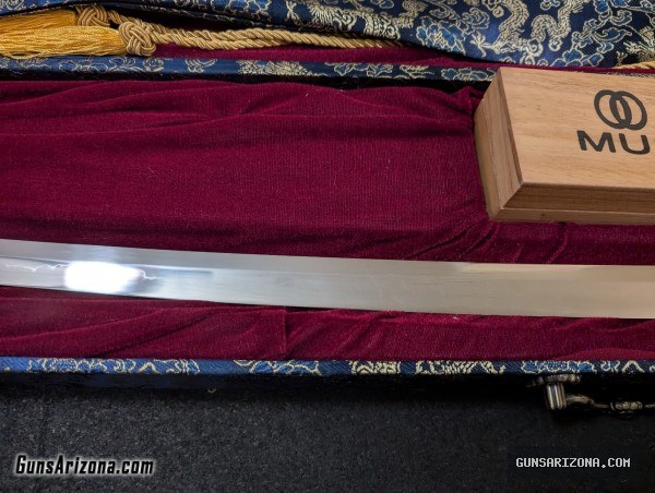 Musashi 1095 Carbon Steel Katana Clay Tempered.