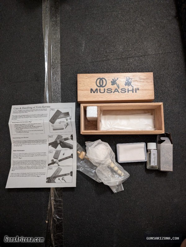 Musashi 1095 Carbon Steel Katana Clay Tempered.