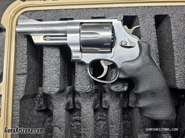 S&W 44 mag 629-5 (Pre Lock!)