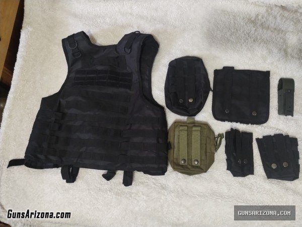 Plate carrier and molle attachments