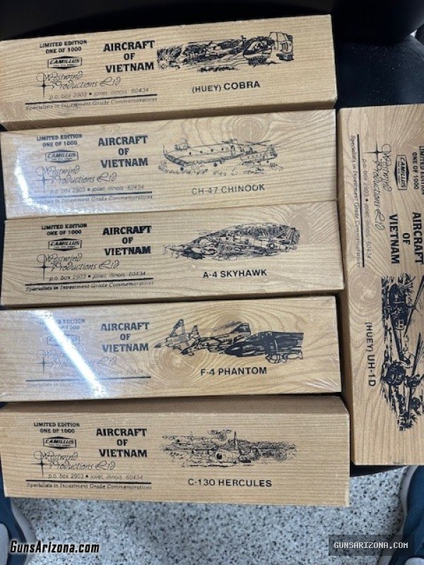 6 Camillus Westwind productions Knife set