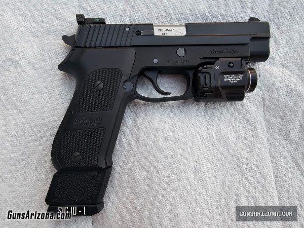 Sig Sauer P220 .45 ACP