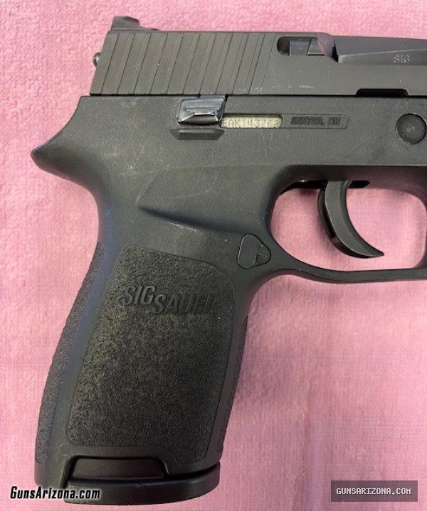 Sig Sauer P250 .40S&W Semi-Auto Pistol
