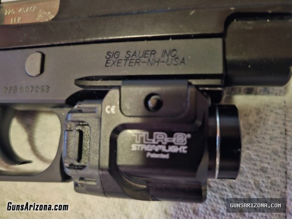 Sig Sauer P220 .45 ACP
