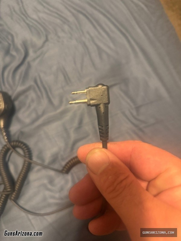 Shoulder mic