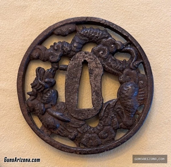 SMALL COLLECTION OF ANTIQUE JAPANESE TSUBA (KATANA SWORD GUARD) / ca. 1600-1800’s