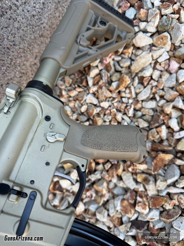 Sugar Weasel – 16” 5.56 w/ vortex red dot