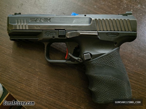 Canik TP9 SF Elite-S.  4 magazine's. 1 50 Rd drum.   850 rounds 9mm Ammunition.