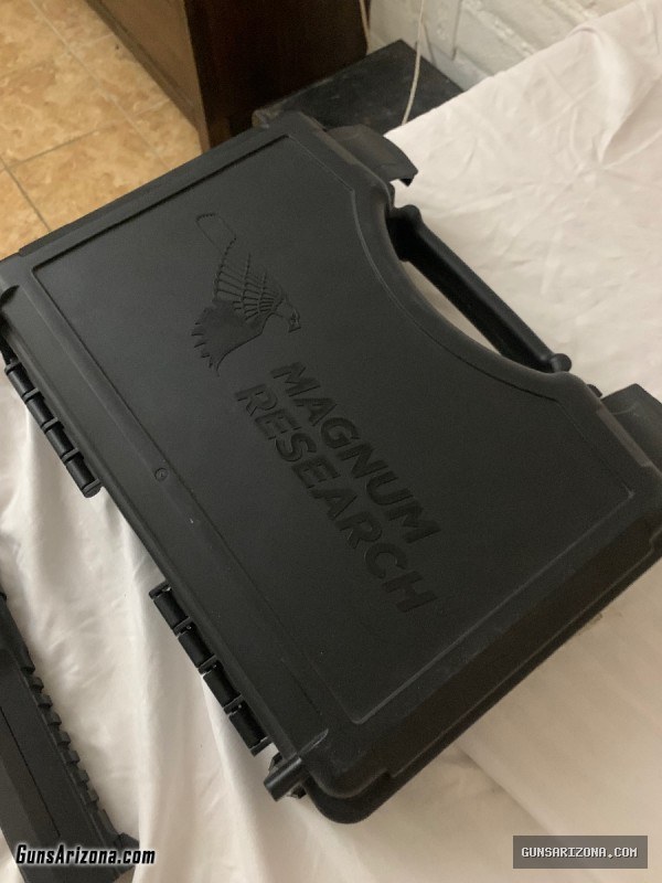 Desert Eagle Magnum Research