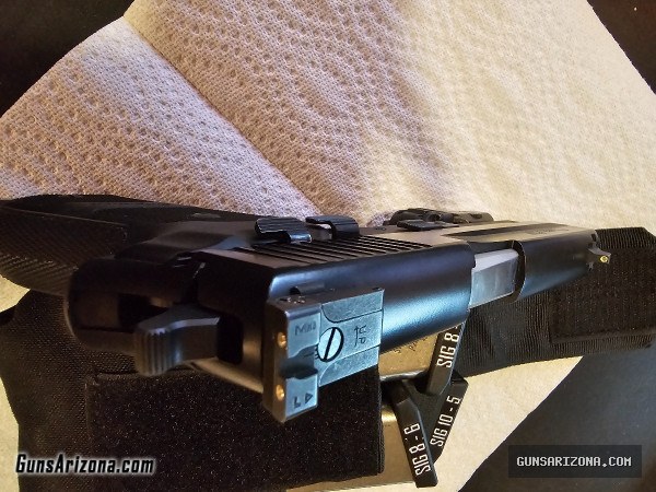 Sig Sauer P220 .45 ACP