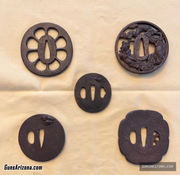 SMALL COLLECTION OF ANTIQUE JAPANESE TSUBA (KATANA SWORD GUARD) / ca. 1600-1800’s