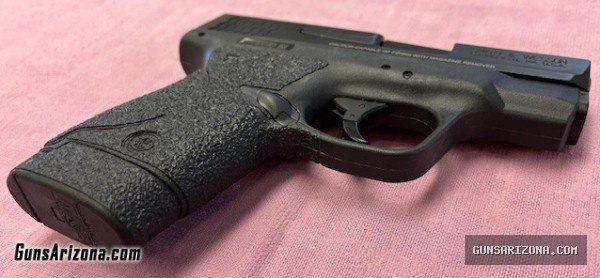 Smith & Wesson M&P9 Shield 9mm Semi-Auto Pistol