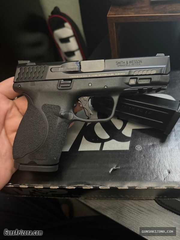 Smith and Wesson M&P 2.0 Compact