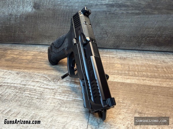 Smith & Wesson M&P9 M2.0 (Optic Ready) LE/Police trade-in- #961