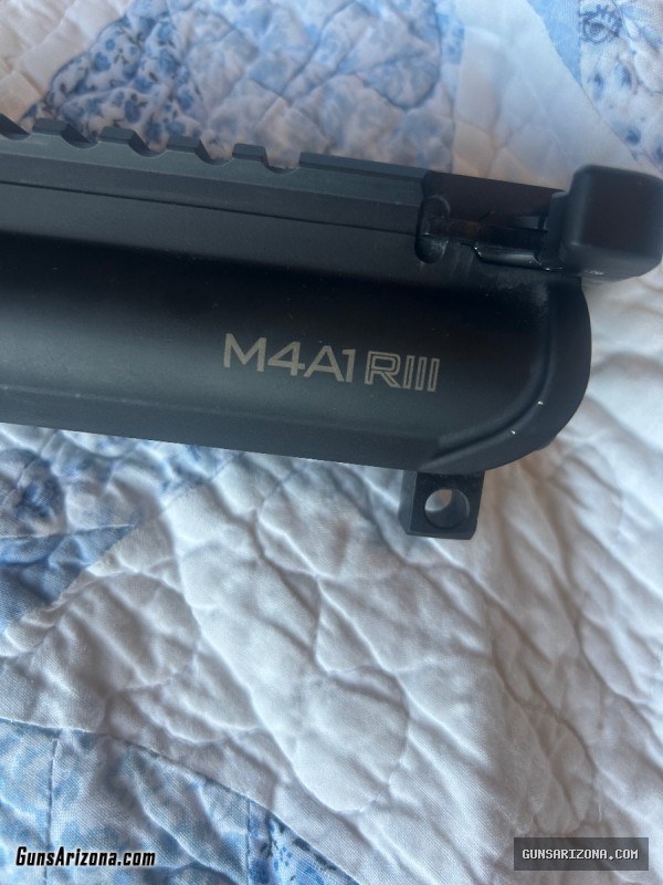 Daniel Defense M4A1 FDE Riii R3 16 inch barrel 5.56 *complete upper*
