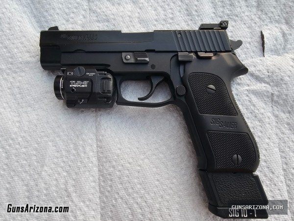 Sig Sauer P220 .45 ACP