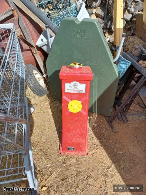 Firearms clearing station