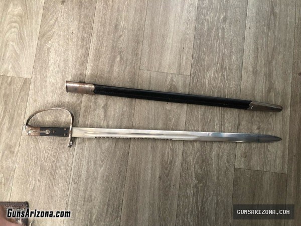 Sawback bayonet for the Martini Henry Artillery Carbine