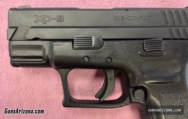 Springfield XD-9 Sub-Compact 9x19 Semi-Auto Pistol