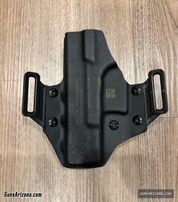 Crucial Concealment holster - G19