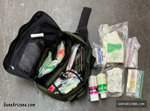 DROP LEG TACTICAL MED KIT / LIKE NEW