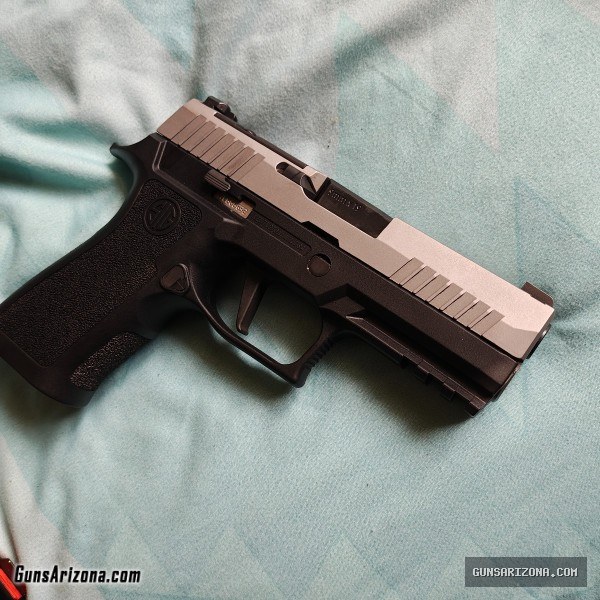 P320